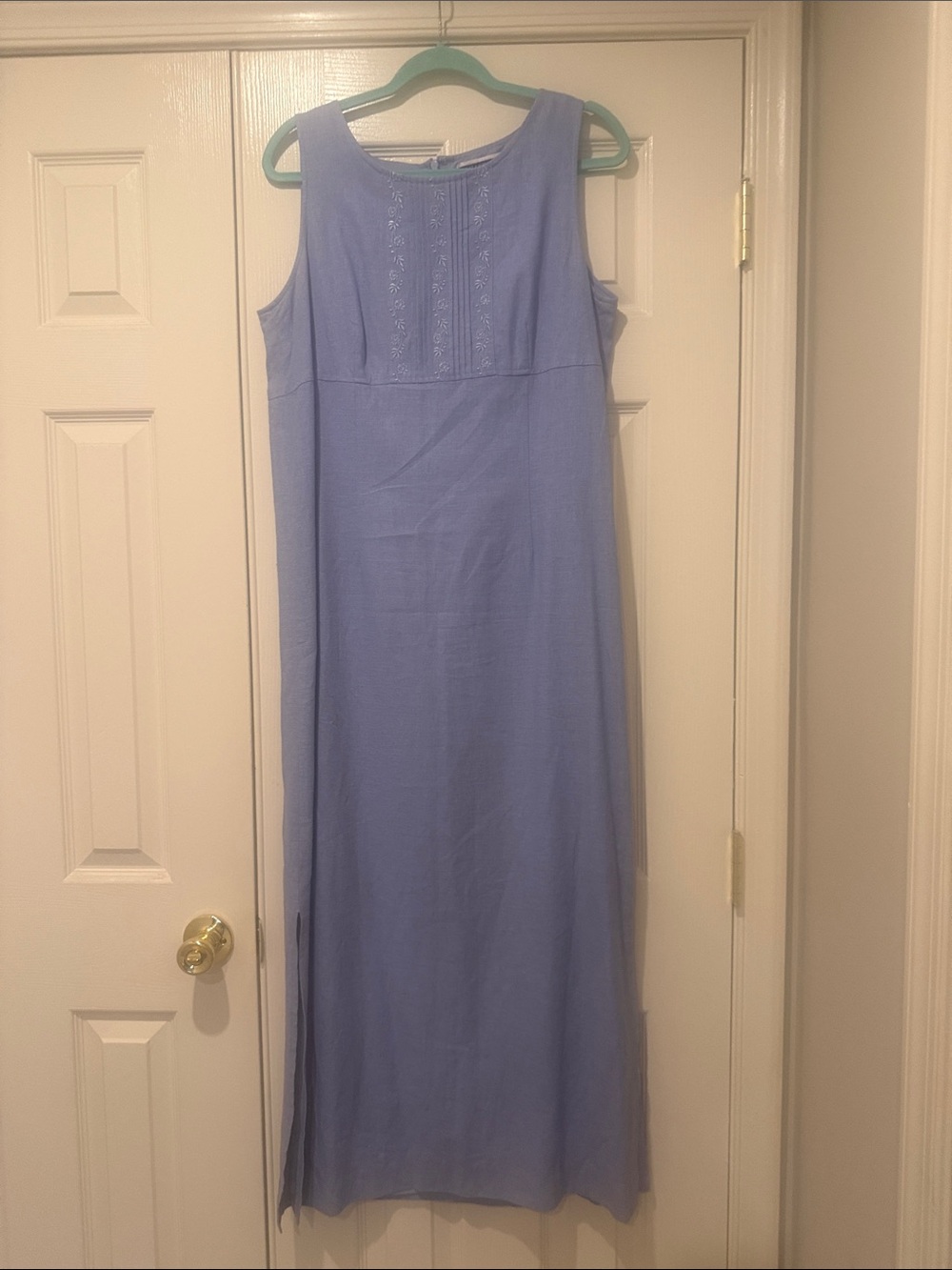 Amanda Smith Lavender Sleeveless Maxi Dress with Embroidered Front